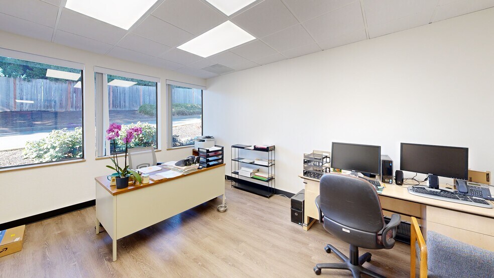 More Photos Of 15405 SW 116th Ave, King City Medical For Lease