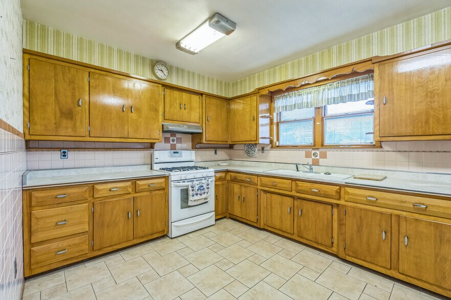 More Photos Of 1718 Rhawn St, Philadelphia Land For Sale