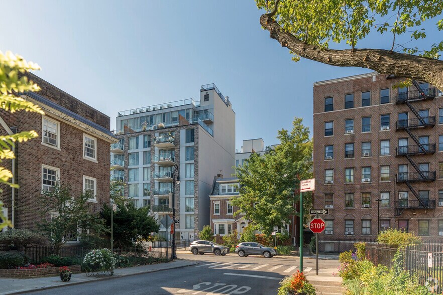 More Photos Of 567 Ocean Ave, Brooklyn Apartments For Sale