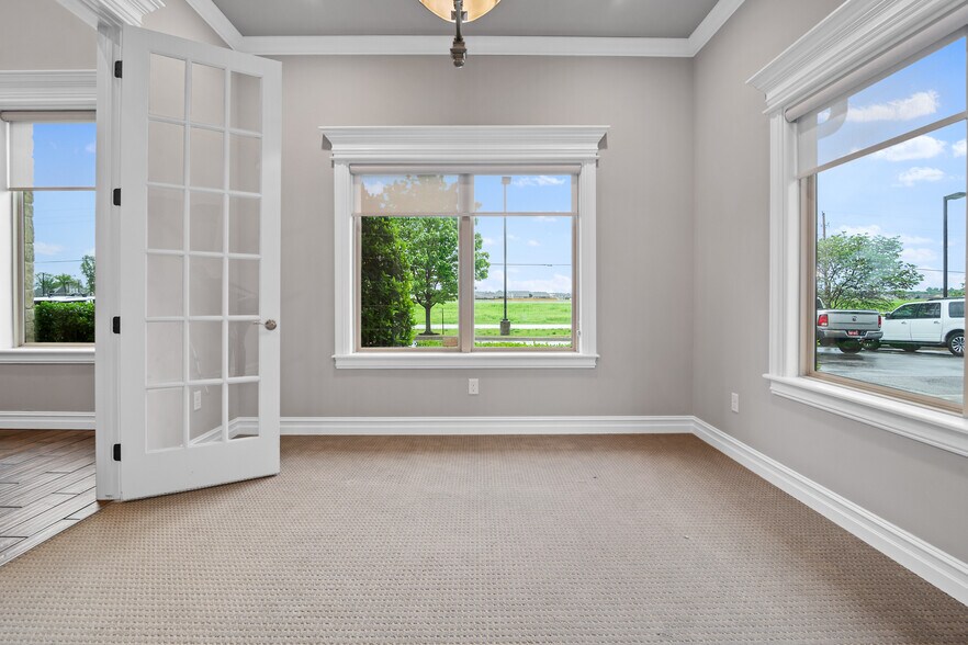 More Photos Of 6281 E 120th Ct, Tulsa Medical For Lease