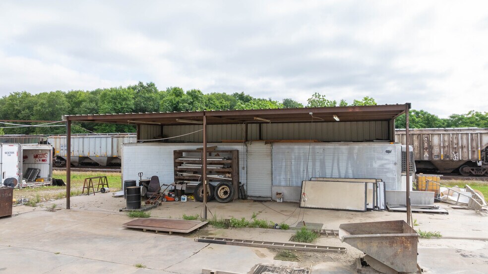 More Photos Of 565 Thomas St, Camilla Industrial For Sale