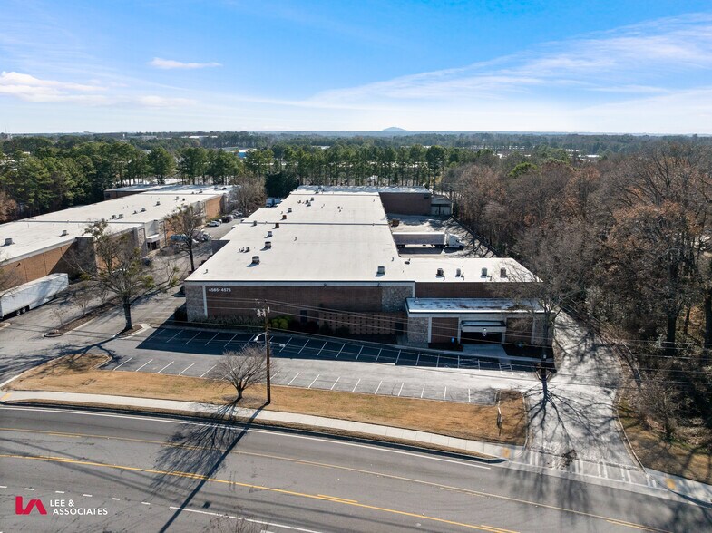Primary Photo Of 4587-4595 Winters Chapel Rd, Atlanta Distribution For Lease