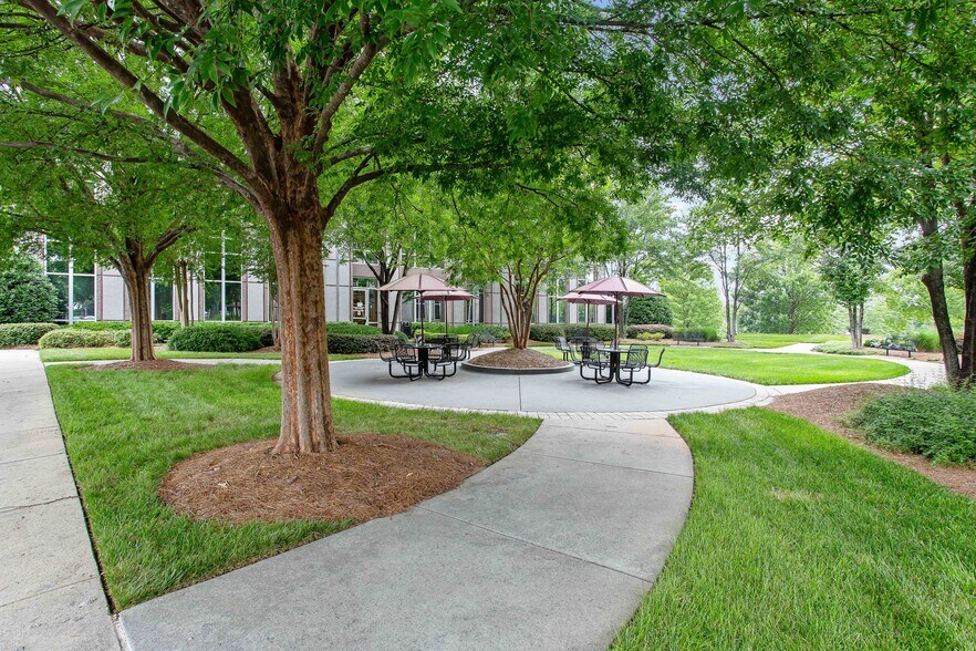 More Photos Of 3097 Satellite Blvd, Duluth Office For Lease