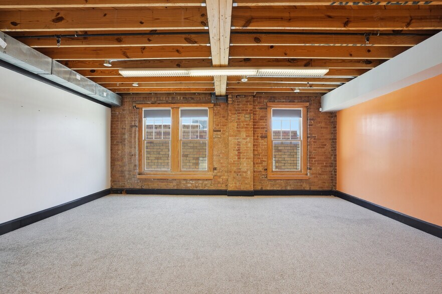 More Photos Of 1200 W Magnolia Ave, Fort Worth Office For Lease