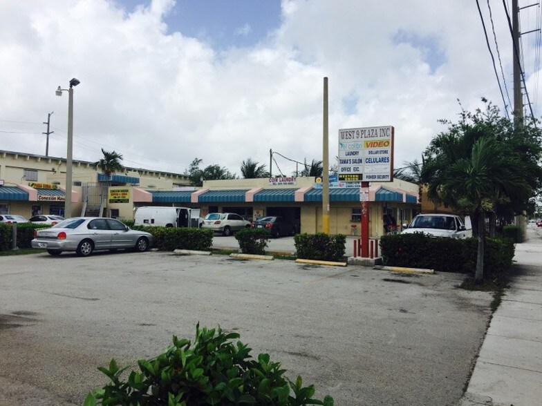 More Photos Of 330-332 W 9th St, Hialeah Storefront Retail Office For Lease