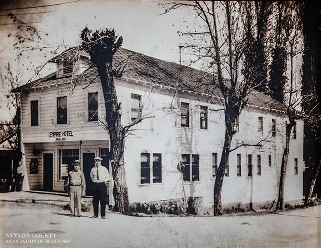 More Photos Of 535 Mill St, Grass Valley Restaurant For Sale