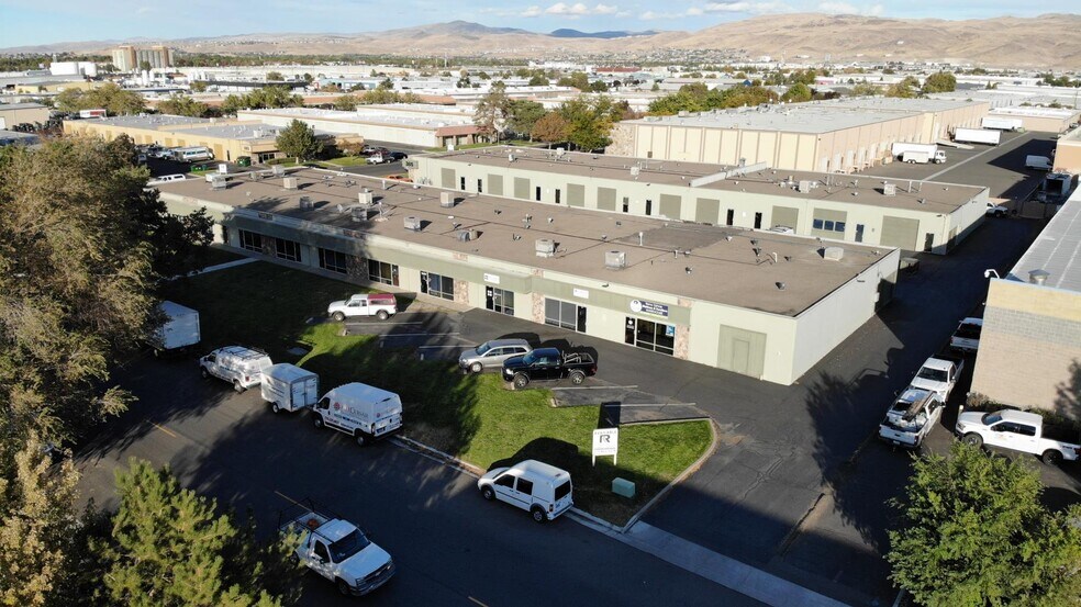 More Photos Of 385 Freeport Blvd, Sparks Light Distribution For Lease