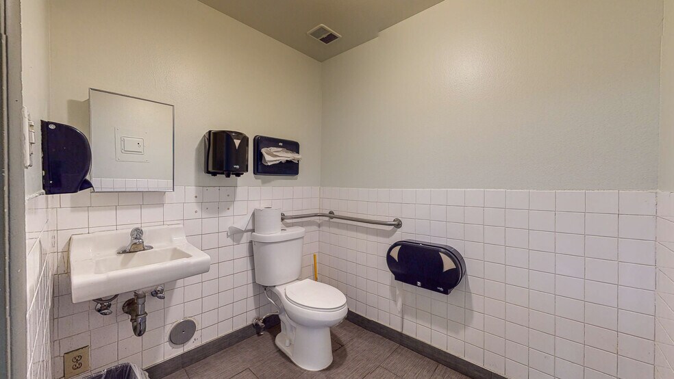 More Photos Of 218 Glendora Ave, La Puente Medical For Sale