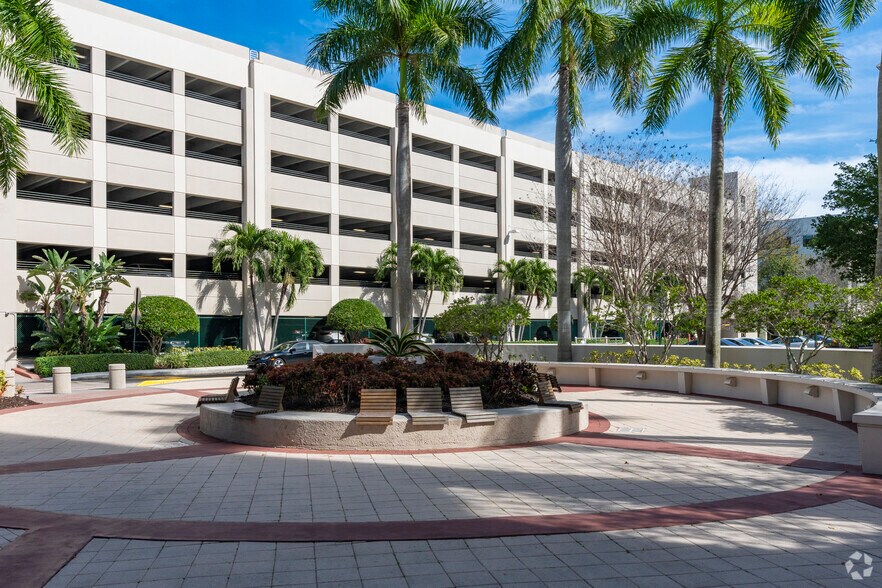 More Photos Of 6700 N Andrews Ave, Fort Lauderdale Office For Lease