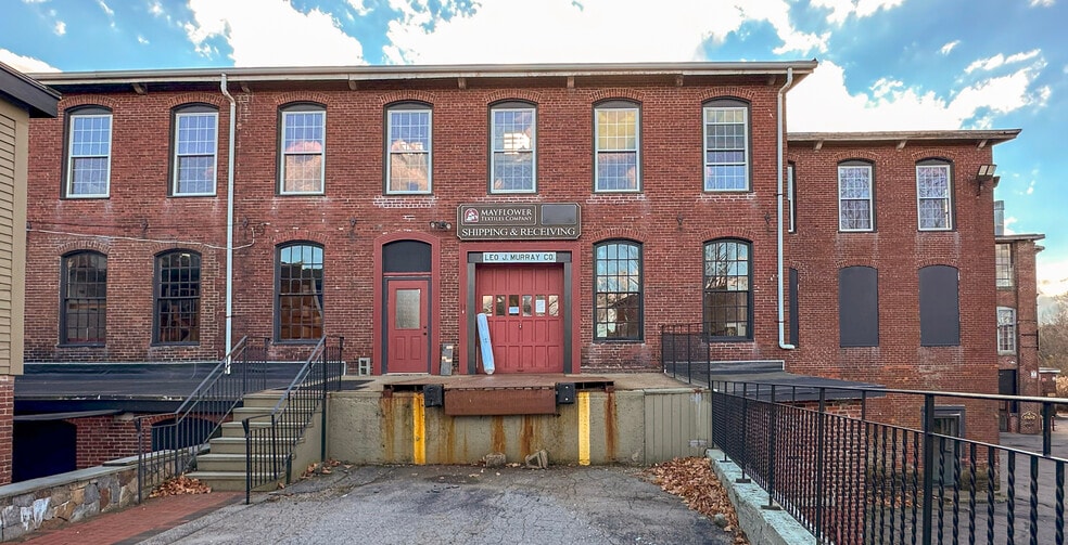 More Photos Of 305 Union St, Franklin Warehouse For Lease