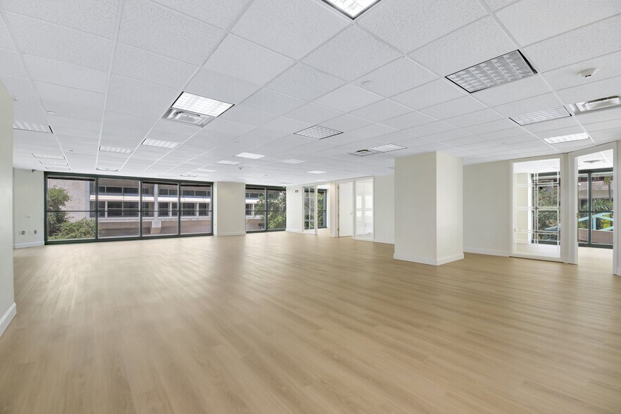 More Photos Of 200 S Andrews Ave, Fort Lauderdale Medical For Sale