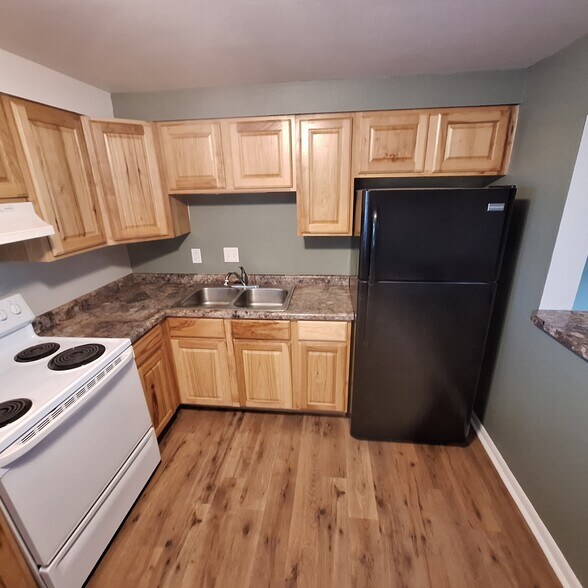 More Photos Of 1065 Magnolia St, Colorado Springs Apartments For Sale