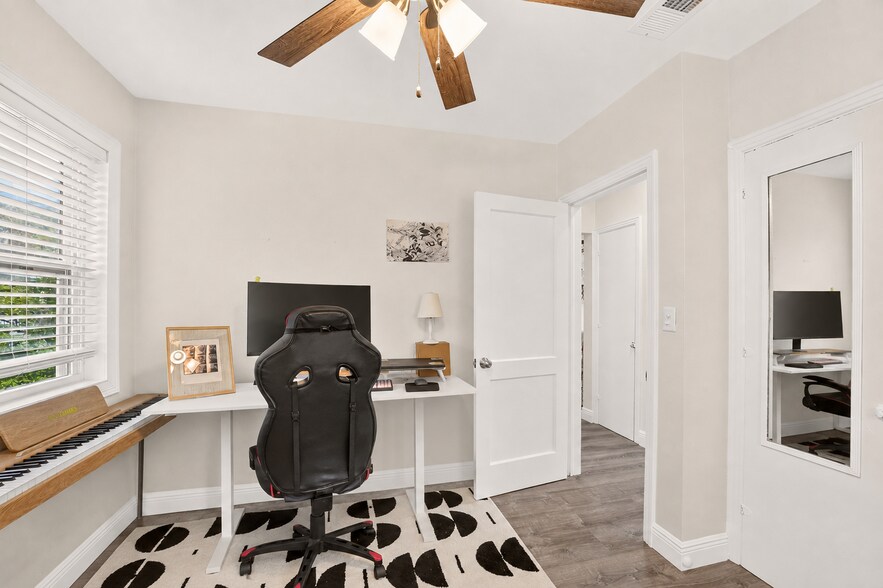 More Photos Of 922 SW 7th Ave, Gainesville Apartments For Sale