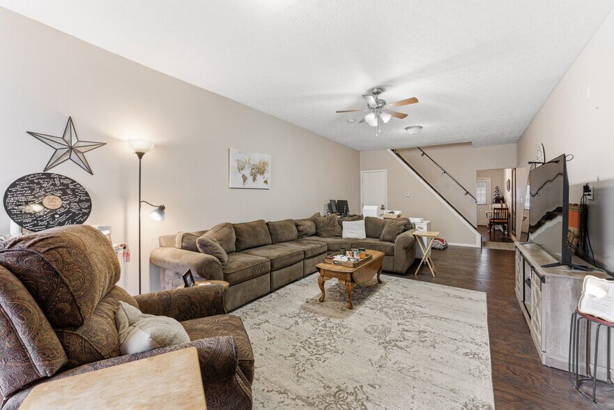 More Photos Of 526 W 1st Ave, Columbus Multifamily For Sale