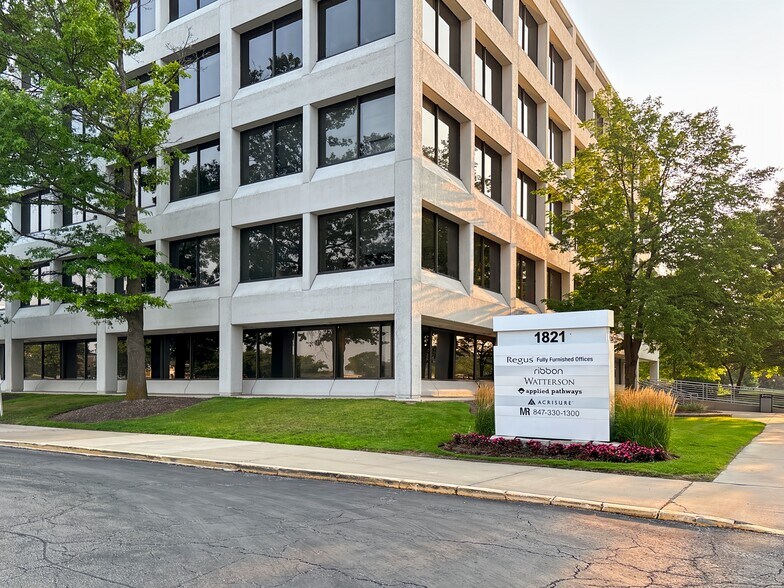 More Photos Of 1821 Walden Office Sq, Schaumburg Coworking Space