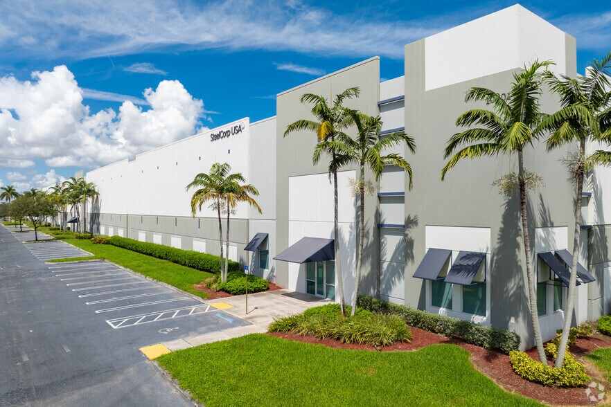 Primary Photo Of 10801 NW 103rd St, Medley Distribution For Lease