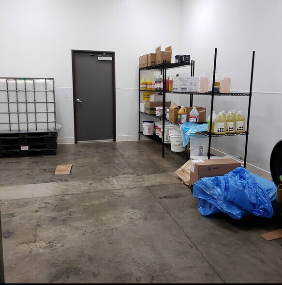 More Photos Of 13294 Ralston Ave, Sylmar Warehouse For Sale