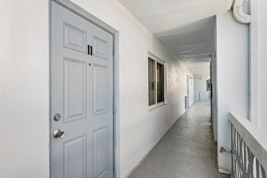 More Photos Of 628 Southwind Cir, North Palm Beach Apartments For Sale