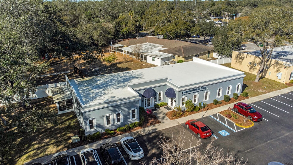More Photos Of 14506 University Point Pl, Tampa Office For Sale