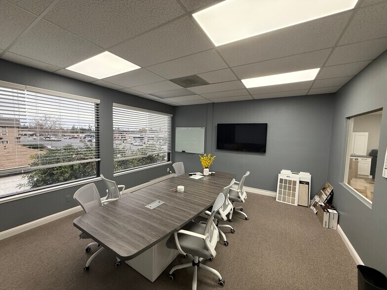 More Photos Of 2315 S Bascom Ave, Campbell Office For Lease