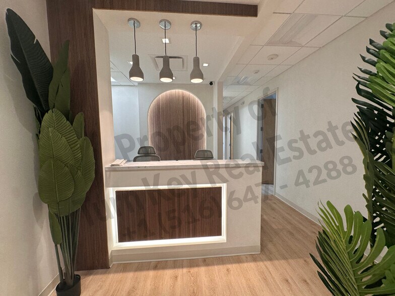 More Photos Of 1000 Northern Blvd, Great Neck Medical For Lease