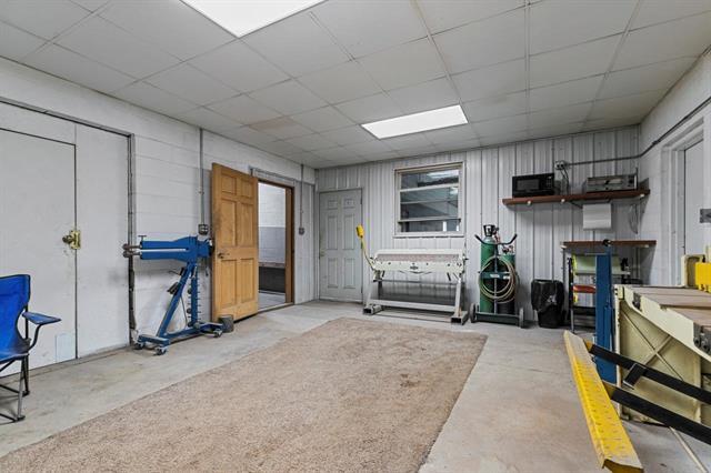 More Photos Of 8889 Oakwood Ave, Neenah Service For Sale