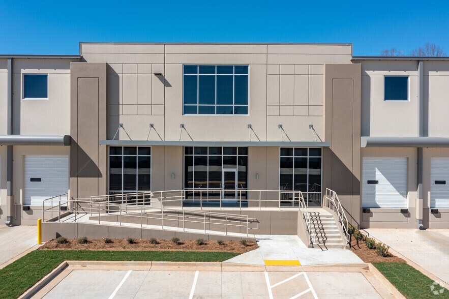 More Photos Of 100 Friendship Rd, Buford Unknown For Lease