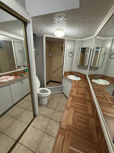 More Photos Of 2406 Kuhio Ave, Honolulu Apartments For Sale