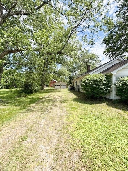 More Photos Of 5612 E Highway 62, Jeffersonville Land For Sale