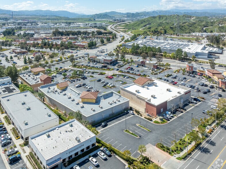 More Photos Of 28100-28188 Newhall Ranch Rd, Valencia Unknown For Lease