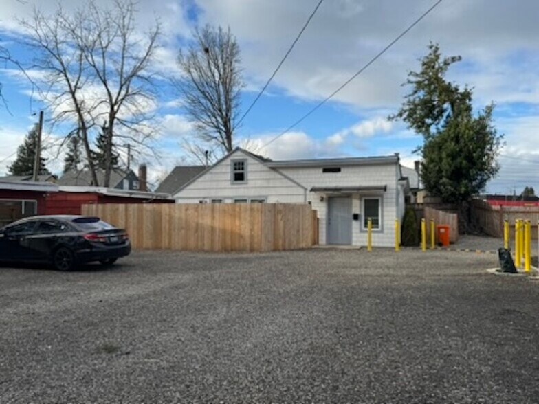 More Photos Of 3823-3841 SE 52nd Ave, Portland Apartments For Sale