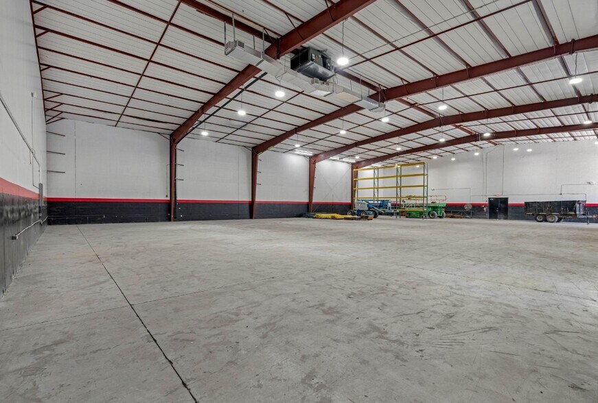 More Photos Of 6235 118th Ave N, Largo Unknown For Lease