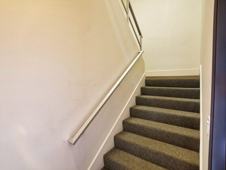 More Photos Of 20220-20234 State Rd, Cerritos Office For Lease