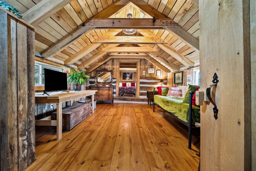 More Photos Of 129 Vaughan Rd, Eldon Lodge Meeting Hall For Sale