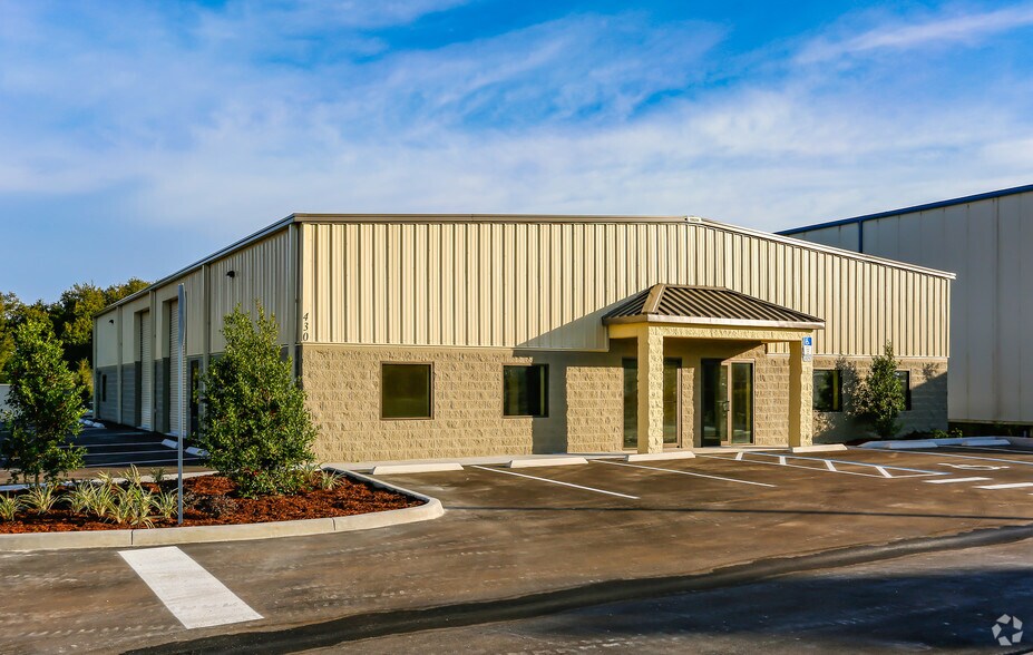 Primary Photo Of 400 Gordon St, Sanford Flex For Lease