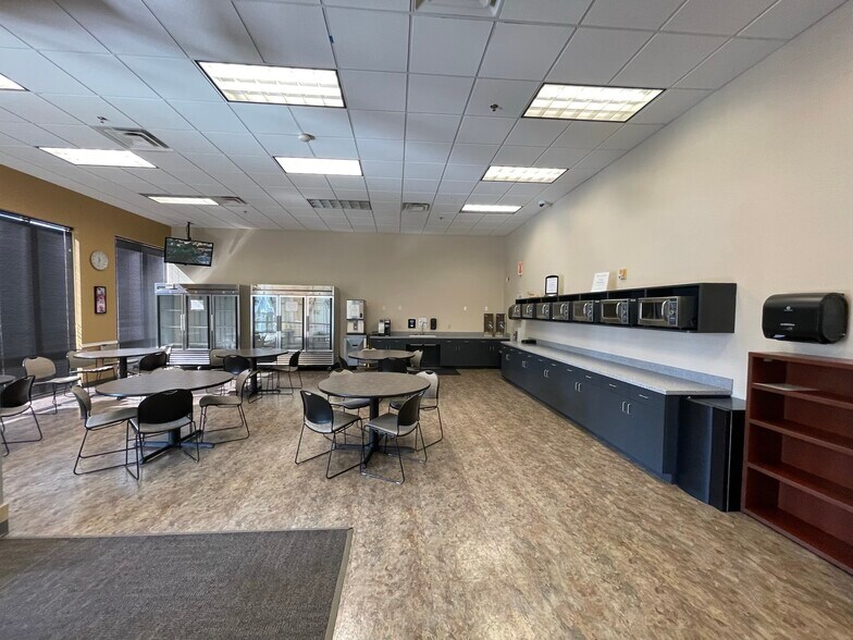 More Photos Of 6252 Lee Vista Blvd, Orlando Office For Sale
