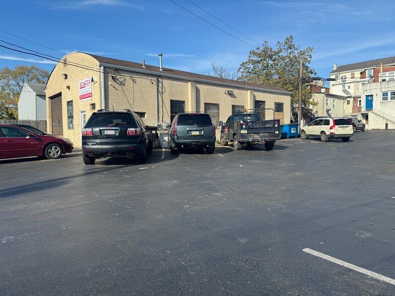 More Photos Of 409 E Lafayette St, Norristown Auto Repair For Sale