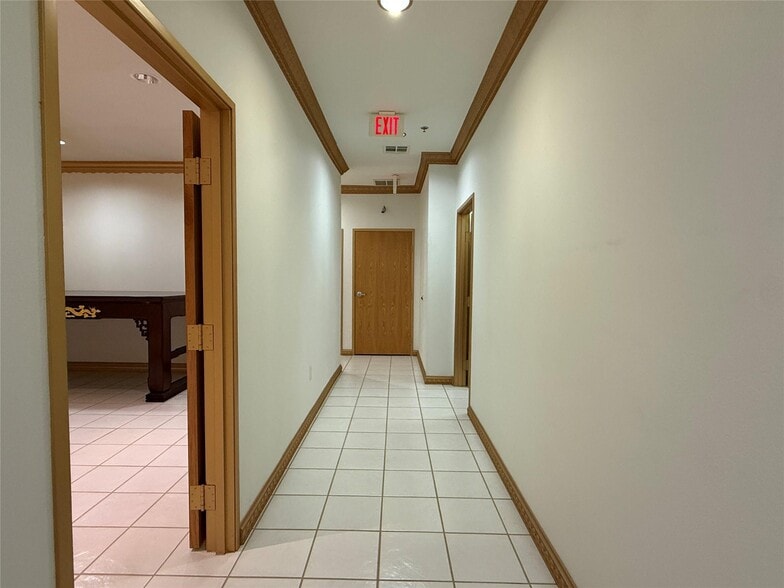 More Photos Of 5208 Village Creek Dr, Plano Office For Sale