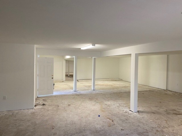 More Photos Of 5701 Martin Luther King Blvd, Houston Freestanding For Sale