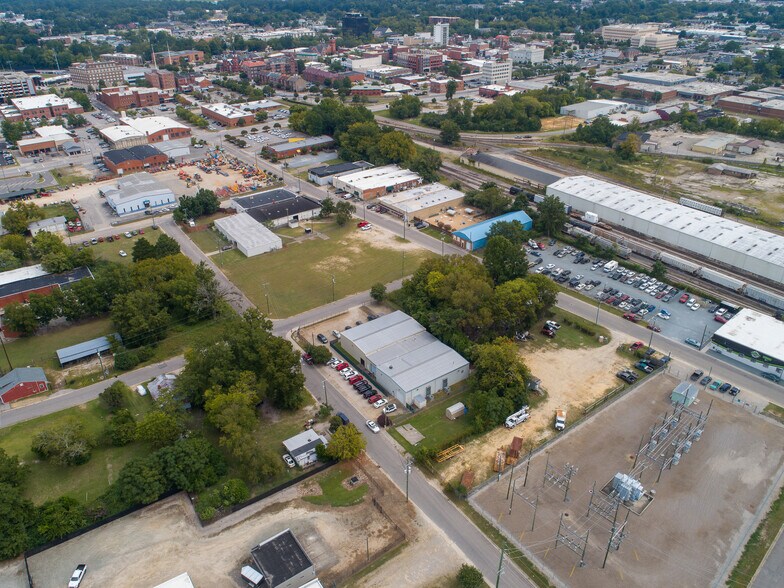 More Photos Of 335-337 McMillan St, Fayetteville Warehouse For Sale