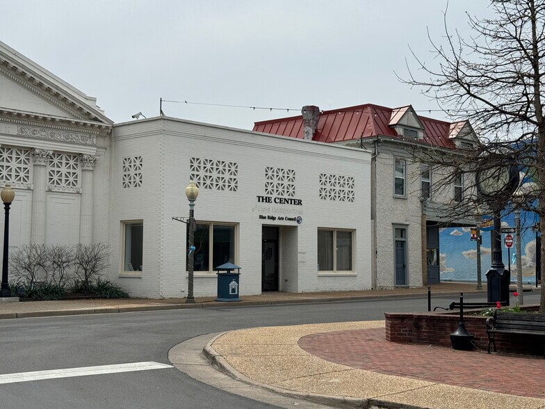 More Photos Of 305-307 E Main St, Front Royal Office For Sale
