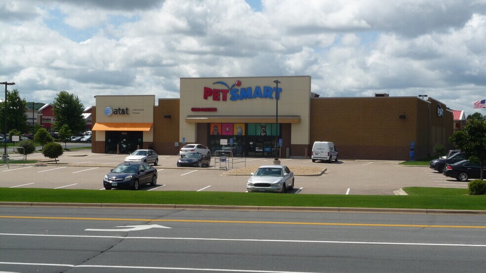 Primary Photo Of 8014-8022 Old Carriage Ct, Shakopee General Retail For Lease
