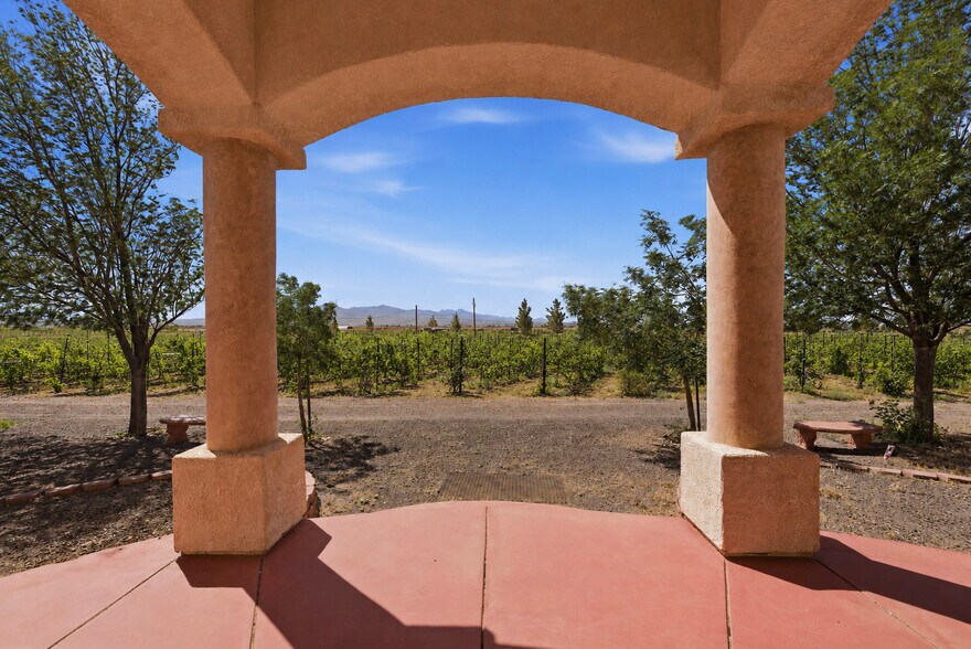More Photos Of 6927 E Brooks Blvd, Kingman Winery Vineyard For Sale
