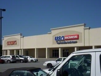 More Photos Of 105-149 W Hendry St, Hinesville Storefront For Lease