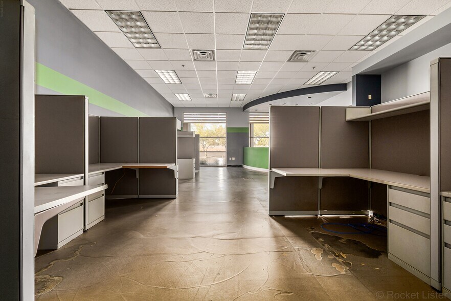 More Photos Of 5425 E Bell Rd, Scottsdale Medical For Lease