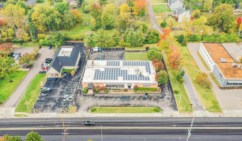 Primary Photo Of 295 N Lindbergh Blvd, Saint Louis Freestanding For Sale