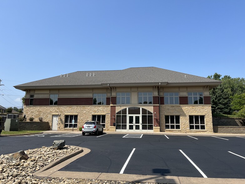 Primary Photo Of 500 Chieftain St, Osceola Bank For Lease