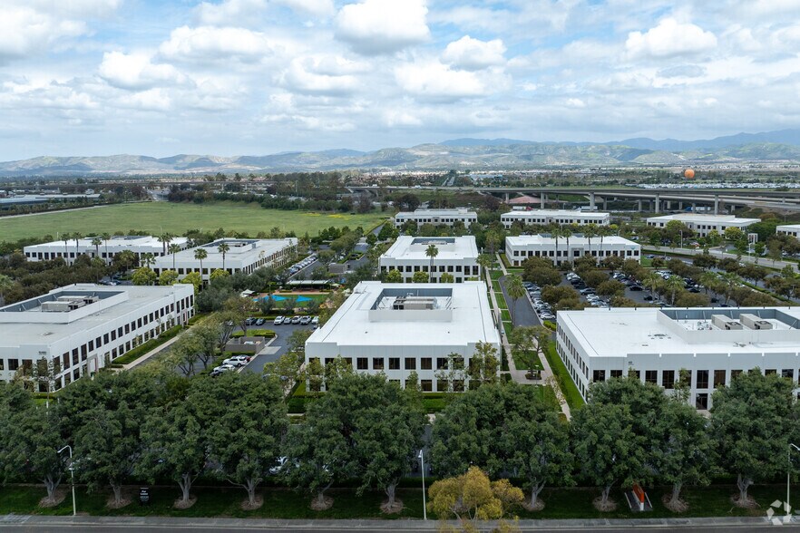 More Photos Of 47 Discovery, Irvine Loft Creative Space For Lease