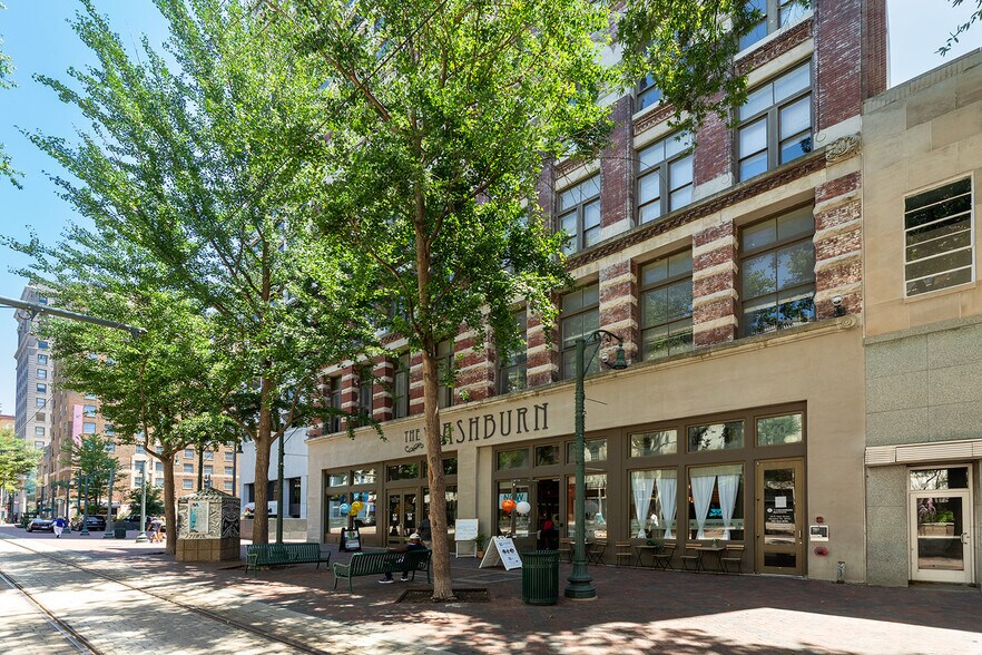 More Photos Of 60 S Main St, Memphis Apartments For Sale