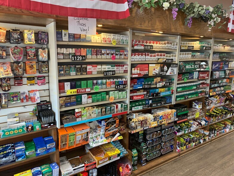 More Photos Of 12666 State Highway 31 W, Tyler Storefront For Sale